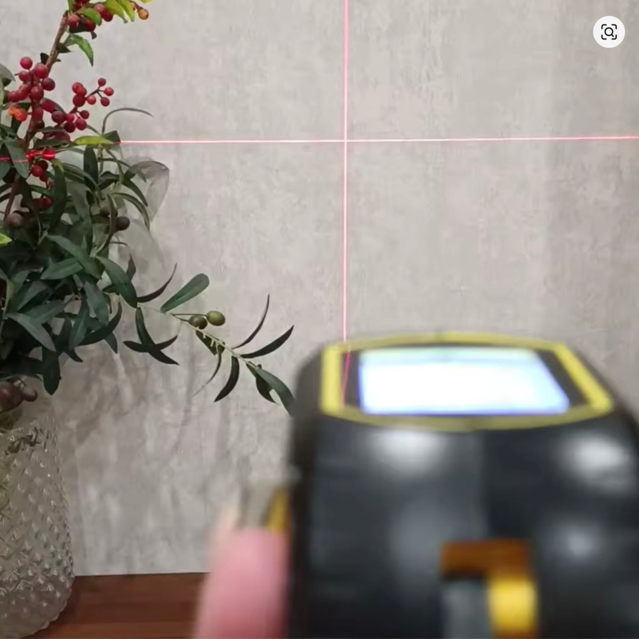 Nroro - 3-in-1 Laser Measuring Ruler, Measuring Tape, Laser Level